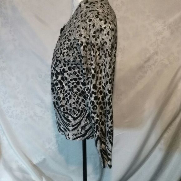 Lovely sweater - Picture 3 of 6